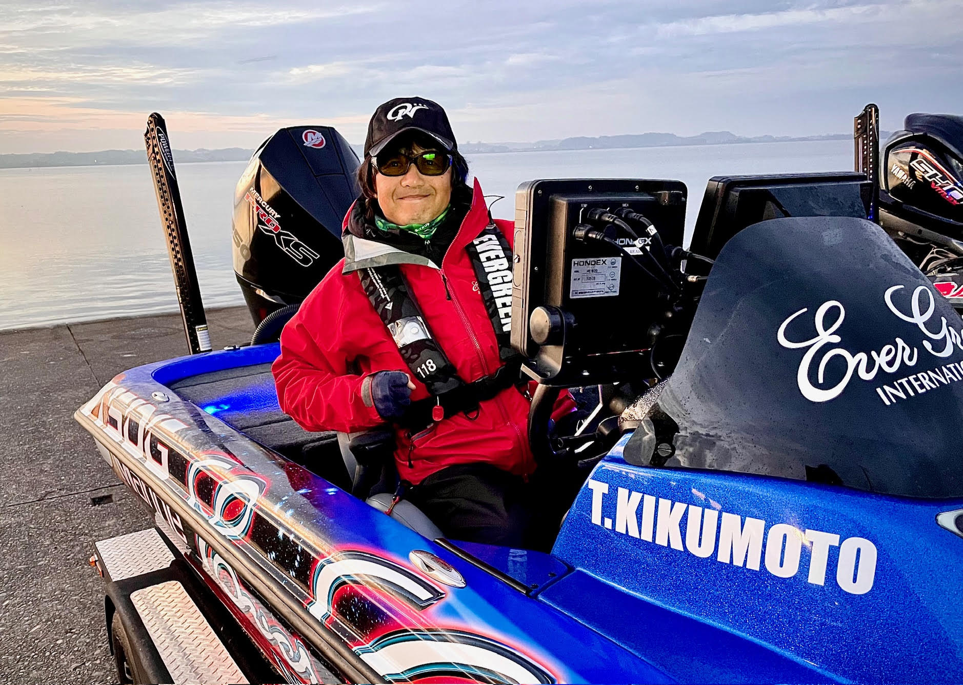 菊元俊文.jp｜ 謹賀新年。